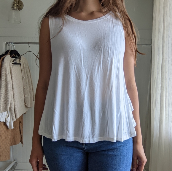 Brandy Melville open back white tank top cotton - Picture 2 of 4